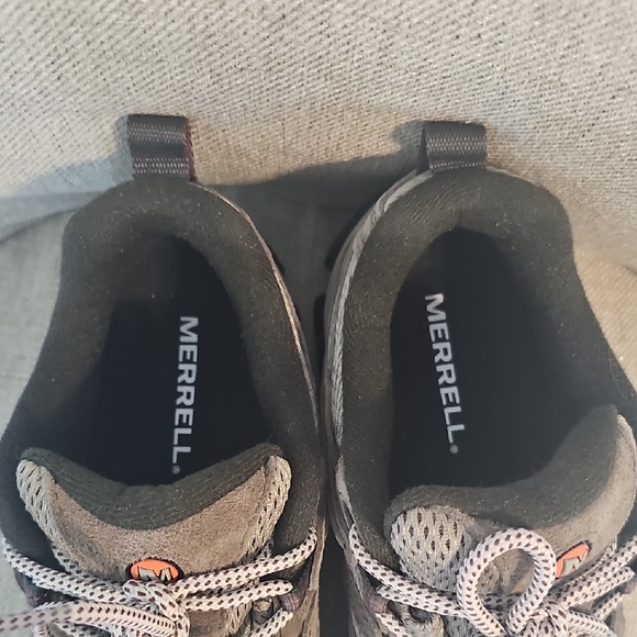 Merrell Gray and Black Hiking Shoes Like NEW - Picture 4 of 6